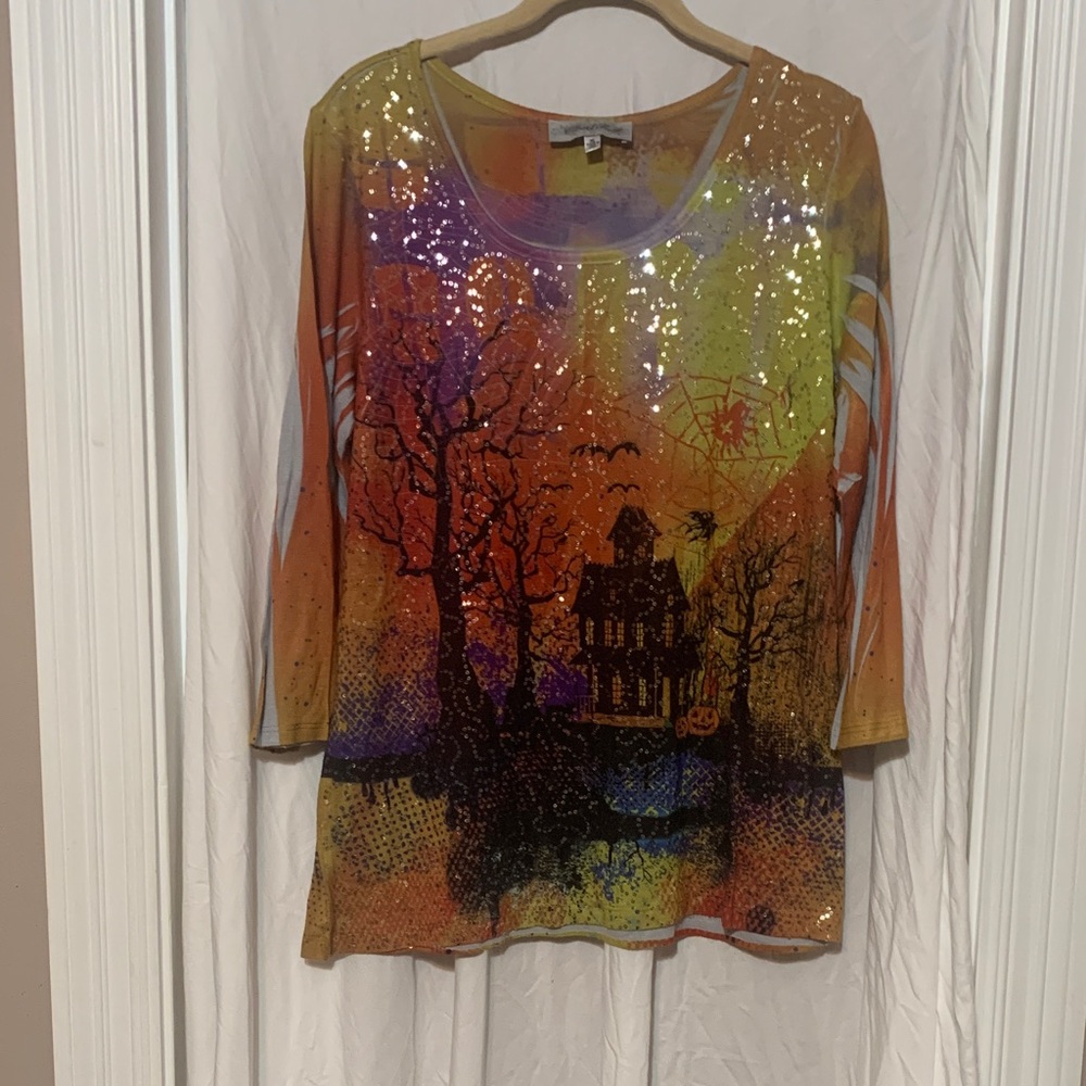 Closet Full Sequin Halloween Scene 3/4 Long Sleeve Top EUC